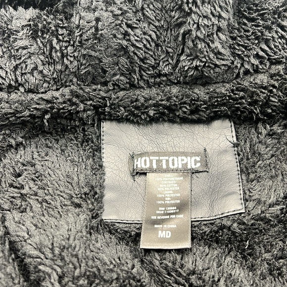 Women’s black bomber jacket size MD from Hot Topic - Picture 6 of 7
